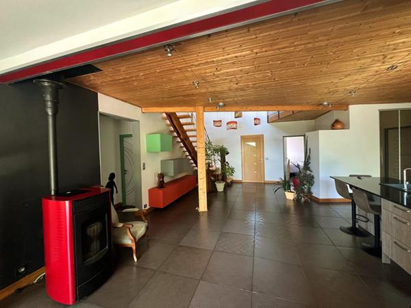 Maison Saint Yrieix La Perche 5 pièce(s) 155 m2