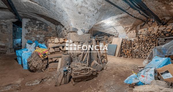 À vendre Maison 9 pièces 280 m² - Peaugres 07340