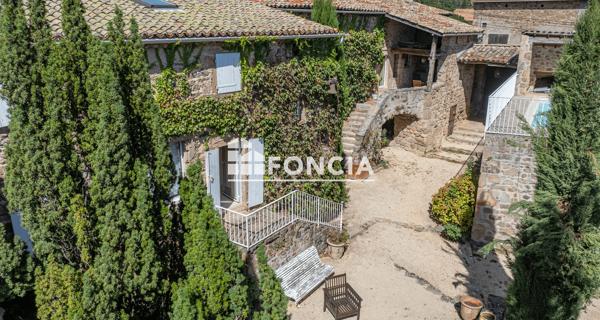 À vendre Maison 9 pièces 280 m² - Peaugres 07340