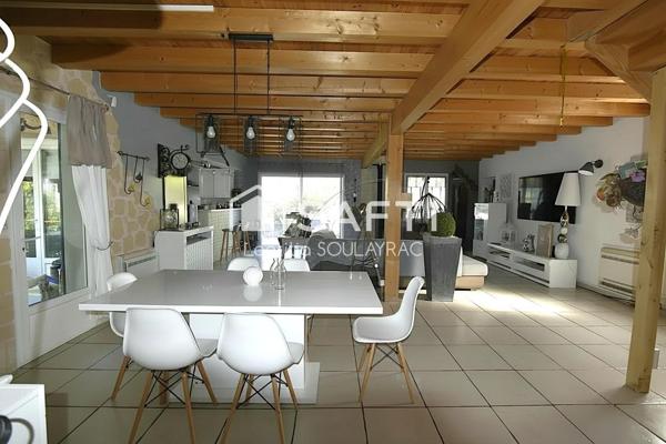 Maison de 150 m² avec piscine, garage, terrain clos...