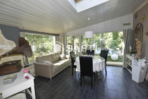 Maison de 150 m² avec piscine, garage, terrain clos...