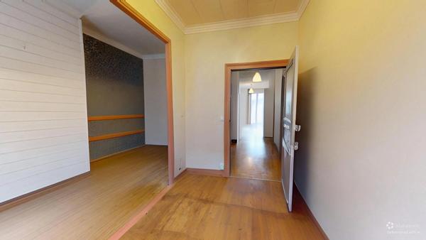 À vendre, ensemble immobilier comprenant une maison d'habitation de caractère et 6 appartements en location.