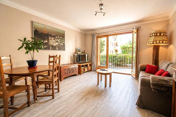 T3 de 65 m² – 2 chambres - cave de 11 m² - résidence sécurisée - accès facile A8 - quartier ST JEROME