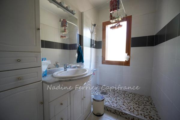T3 de 65 m² – 2 chambres - cave de 11 m² - résidence sécurisée - accès facile A8 - quartier ST JEROME
