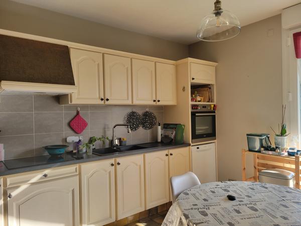 Poitiers, maison de 193m² avec jardin