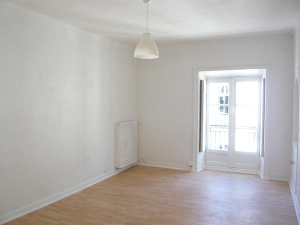 QUARTIER GRASLIN T2 ,  
Nantes 44000