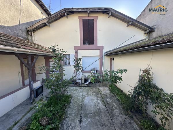 Maison 120m² divisible en appartements cour et garage