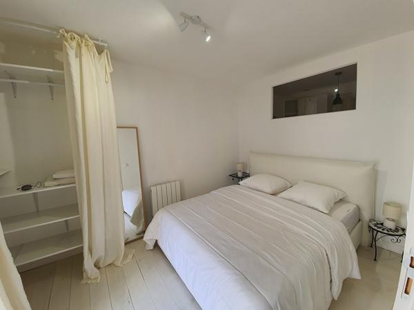 T2 meublé 36 m² + balcon immeuble pierre