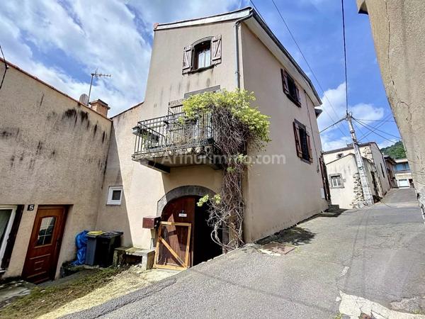 Vente                                                      Maison de ville
                        
                     3 pièces                      59 m2                     à Ceyrat