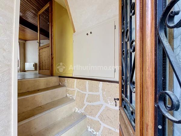 Vente                                                      Maison de ville
                        
                     3 pièces                      59 m2                     à Ceyrat