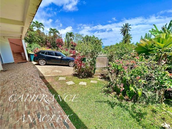 ❤️COUP DE COEUR❤️ À VENDRE – 🌿Propriété bioclimatique avec vue mer exceptionnelle à LE ROBERT (972)