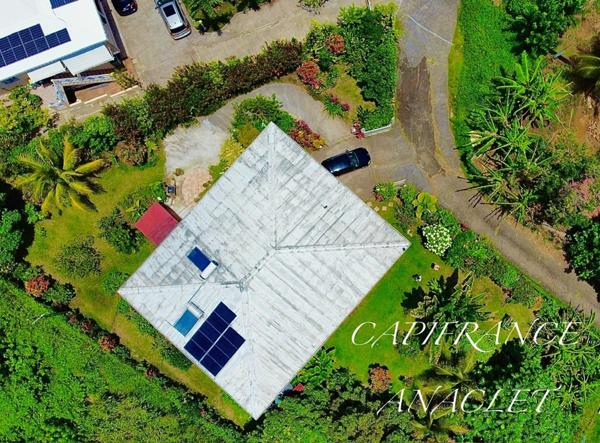 ❤️COUP DE COEUR❤️ À VENDRE – 🌿Propriété bioclimatique avec vue mer exceptionnelle à LE ROBERT (972)