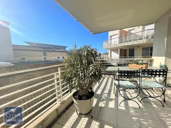 Appartement à louer 4 pièces 80.5m²