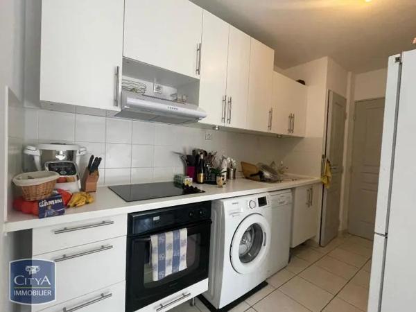 Appartement à louer 4 pièces 80.5m²