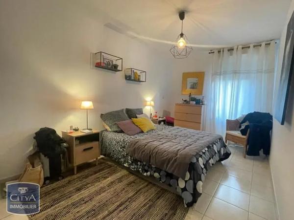 Appartement à louer 4 pièces 80.5m²