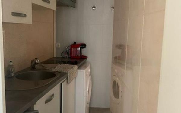 Appartement à louer    1 pièce • 25 m2 Courbevoie