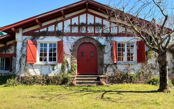 Maison à vendre    4 pièces • 130 m2 Anglet