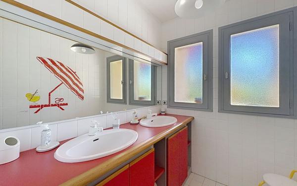 Maison à vendre    4 pièces • 130 m2 Anglet