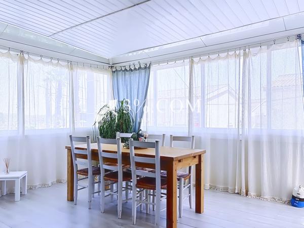 Chalet
                                                                                                                                                                                                                                                                                                                        7 pièce(s)                                                                                                                                                                                                          5 chambre(s)                                                                                                                                                                                                          111.96  m²