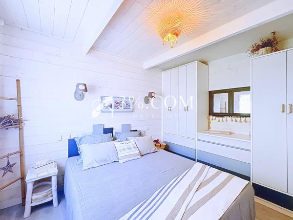 Chalet
                                                                                                                                                                                                                                                                                                                        7 pièce(s)                                                                                                                                                                                                          5 chambre(s)                                                                                                                                                                                                          111.96  m²