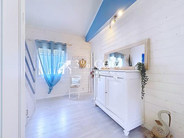 Chalet
                                                                                                                                                                                                                                                                                                                        7 pièce(s)                                                                                                                                                                                                          5 chambre(s)                                                                                                                                                                                                          111.96  m²