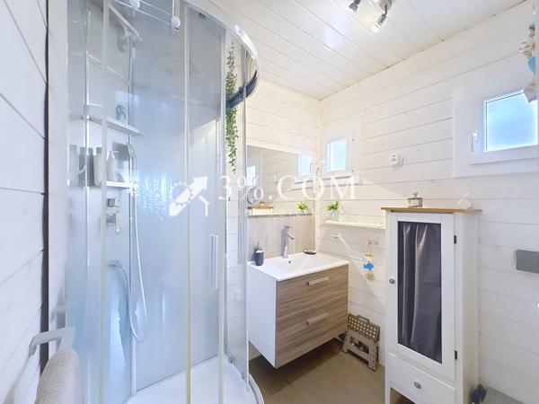 Chalet
                                                                                                                                                                                                                                                                                                                        7 pièce(s)                                                                                                                                                                                                          5 chambre(s)                                                                                                                                                                                                          111.96  m²