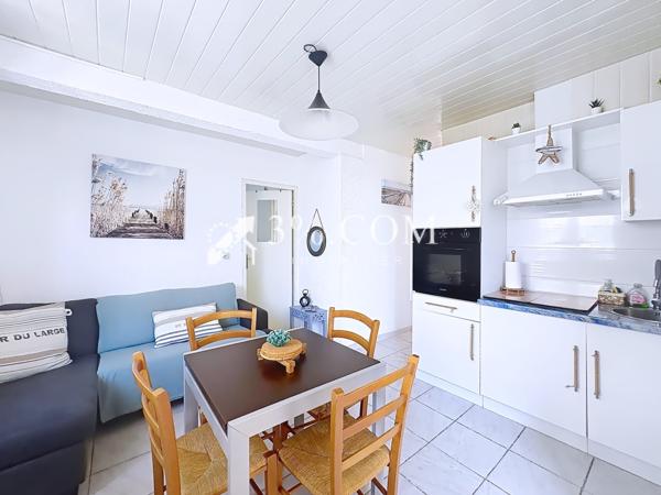 Chalet
                                                                                                                                                                                                                                                                                                                        7 pièce(s)                                                                                                                                                                                                          5 chambre(s)                                                                                                                                                                                                          111.96  m²