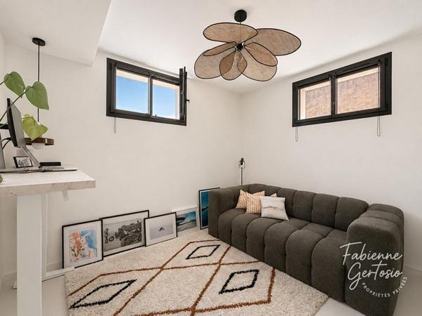 La Ciotat ! RARE ! Maison de ville réinventée à 5mn  à pieds des plages et du port
