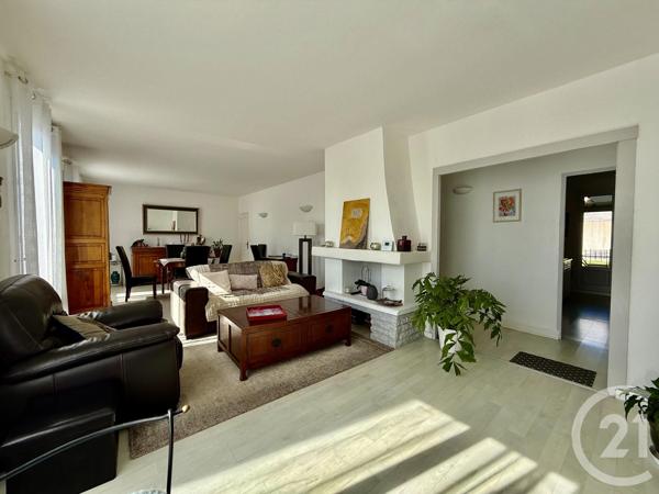 Maison à vendre  5 pièces - 97,93 m 2   LA ROCHELLE  - 17