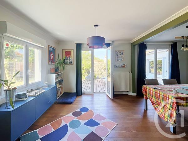 Maison à vendre  5 pièces - 97,93 m 2   LA ROCHELLE  - 17