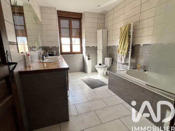 Maison à vendre 6 pièces 210 m² Châtillon