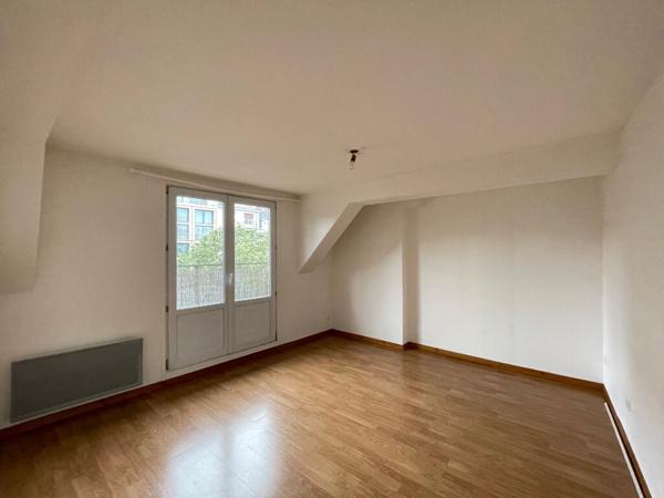 TYPE 3, REIMS - HYPER CENTRE