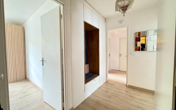 Appartement à vendre    4 pièces • 68,02 m2 Saint-Maurice