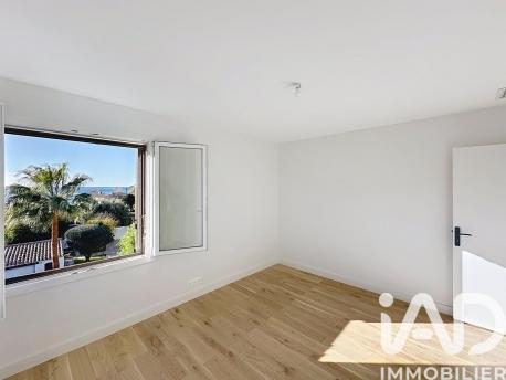 Appartement à vendre 5 pièces 118 m² Sanary-sur-Mer