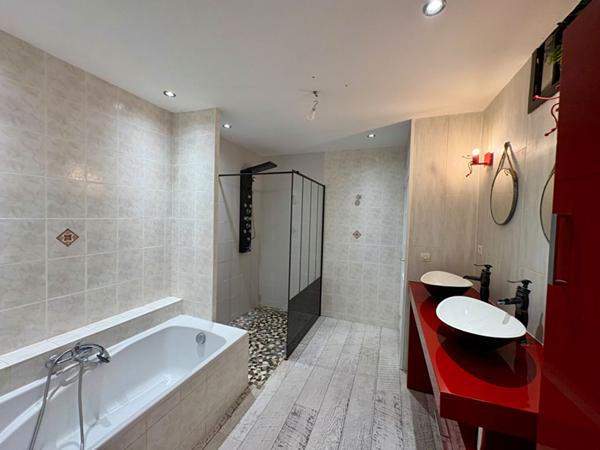 Maison familiale à Chouze Sur Loire 7 pièce(s) 170 m2