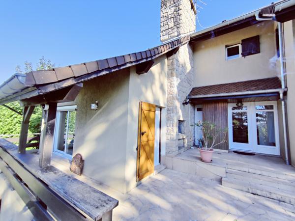 Maison 6 pièces - 170 m² Exclusivité efficity