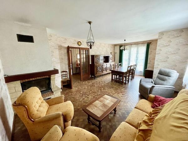 La Meignanne (49770) Pavillon sur sous sol 5/6 chambres sur 1126 m² de terrain constructible