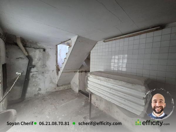Maison
         4 pièces
        - 90 m²