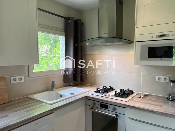 Joli studio fonctionnel avec cheminée/insert