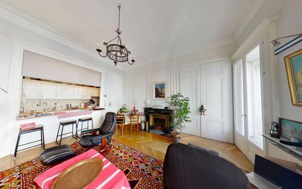 Appartement à vendre    3 pièces • 87 m2 Lyon 1