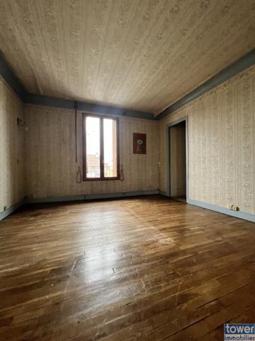 Pavillon familial à fort potentiel – 98 m² – Village Parisien