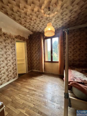 Pavillon familial à fort potentiel – 98 m² – Village Parisien