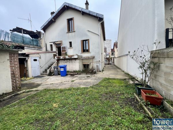 Pavillon familial à fort potentiel – 98 m² – Village Parisien