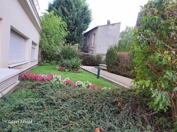 Appartement à vendre    1 pièce • 31,30 m2 Le Bourget