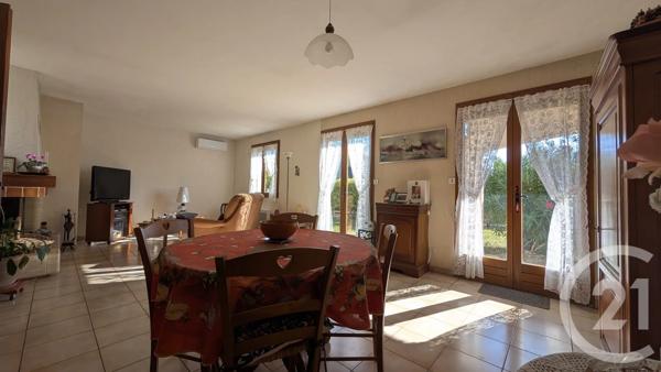 Maison à vendre  4 pièces - 102 m 2   AUBENAS  - 07