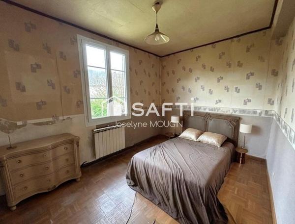 Liomer, maison 4 chambres, dépendances, garage et jardin.