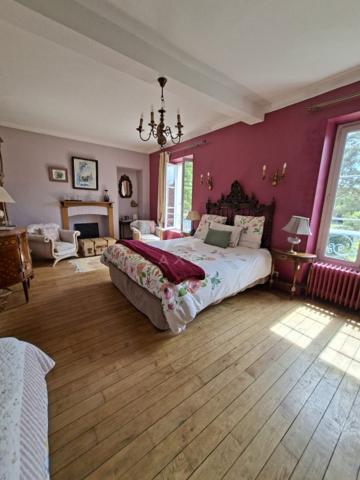 Exclusivité - Demeure de caractère du XIXe, chambres d'hôtes et maison indépendante - Puisaye, Nièvre (58) - à 1h45 de Paris