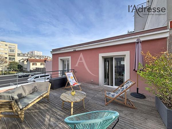 Élégante Maison Contemporaine aux Portes de Puteaux - 4 pièces de 81m² - Parking