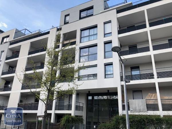 Appartement à louer 5 pièces 125.1m²