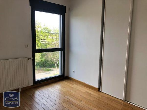 Appartement à louer 5 pièces 125.1m²